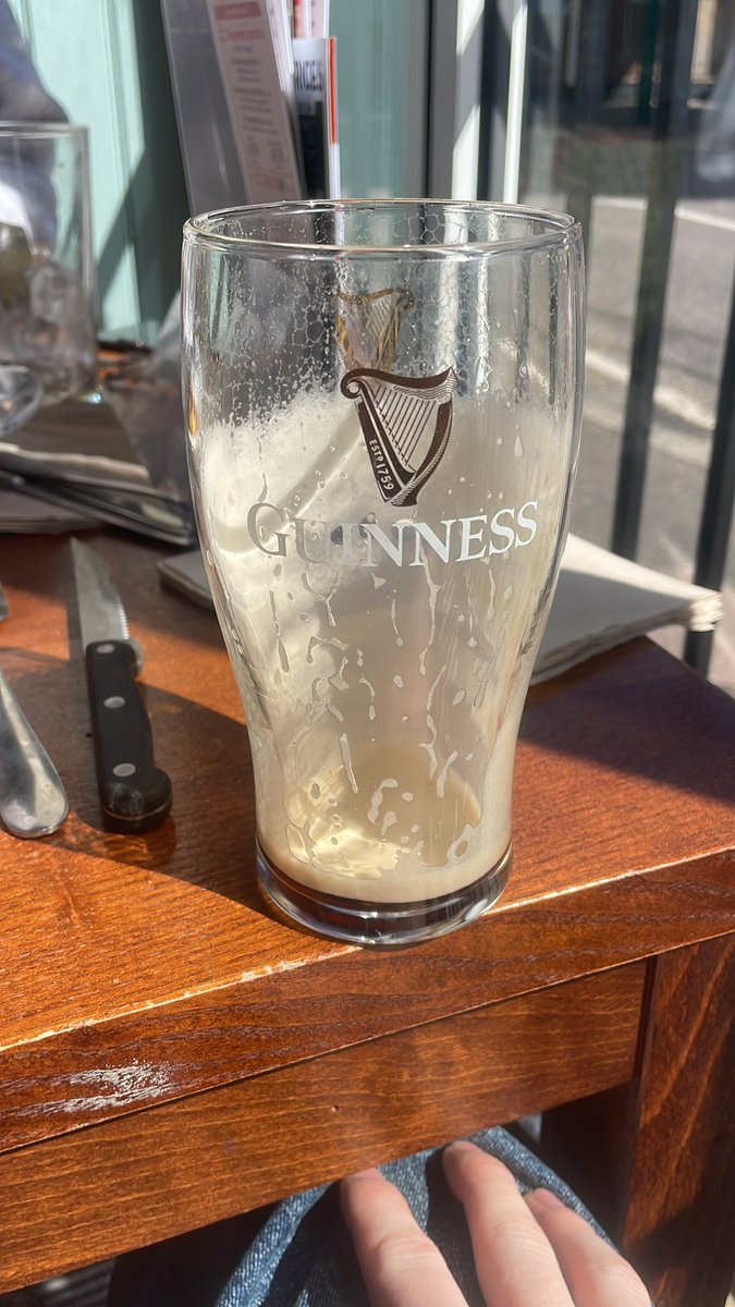 CashAlphaMax's tweet photo. Who’s paying for my afternoon out 🥱 https://t.co/sEa31WLs6l