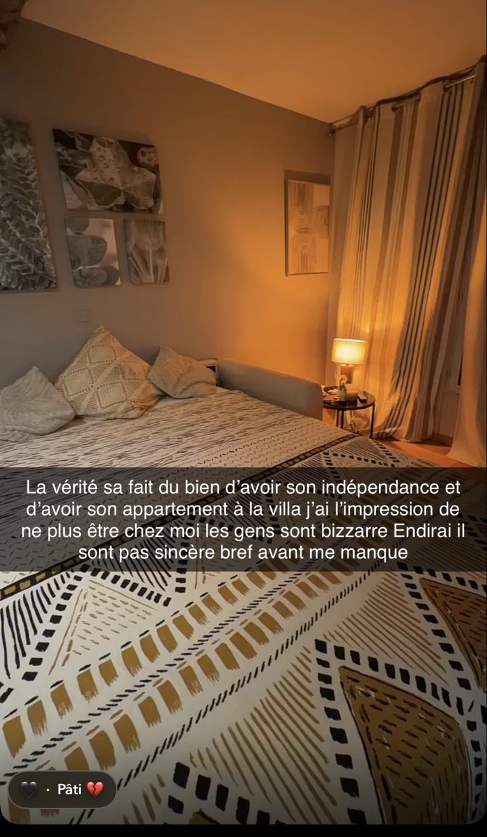 Mouna croqueuse 2 teton tweet media