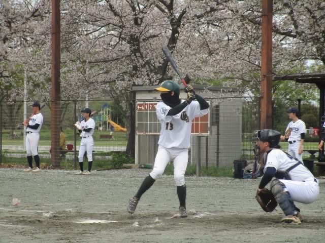 GC_athle1989's tweet photo. 4月5日(日)

VS　大東文化大学軟式野球部様
７対１１
　
【投　手】
　真崎　6回7失点
　榎本　1回2失点
　渡辺　2回2失点

【捕　手】渡辺・宮内

9人ピタピタかつ試合展開も苦しい内容でしたが、若手からの積極的な意見もあり、プラスに捉えることができる試合となりました。 https://t.co/uLDYXQd8WN