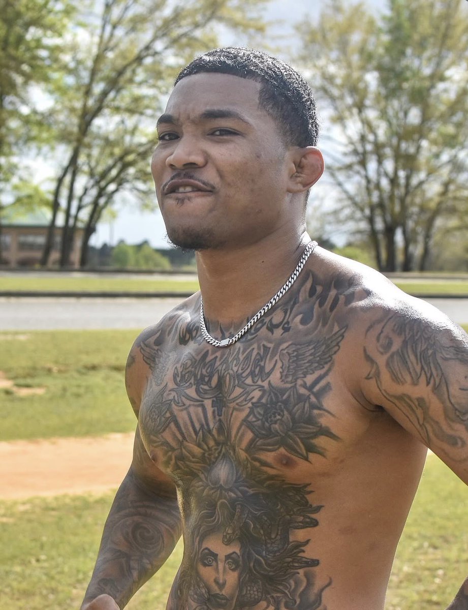 Chicken King MMA tweet media