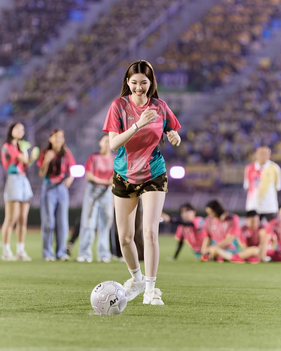 LingOrm_BaseHouse tweet media