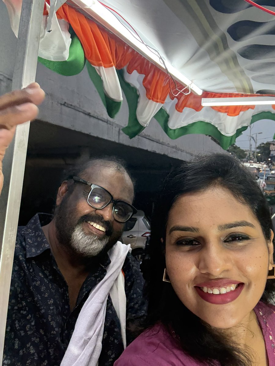 Vasudha156's tweet photo. Caught up with the most well-known face of Thiruvananthapuram, @ShashiTharoor on the campaign trail for CP John, former SFI leader and now leader of the Communist Marxist Party, which is part of the UDF. Interview shortly on NDTV. https://t.co/80mY3VWC4X