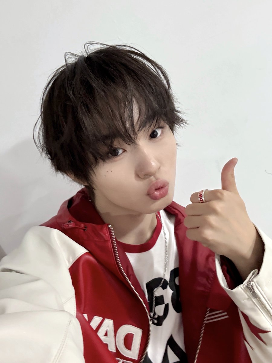 KickFlip tweet media