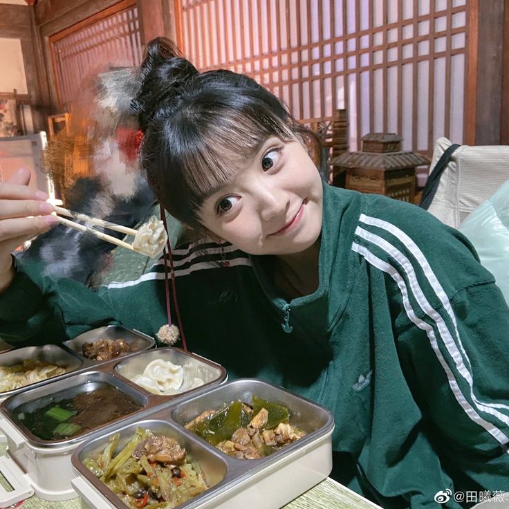 賴, ᴀɴɢᴇʟɪɴᴇ tweet media