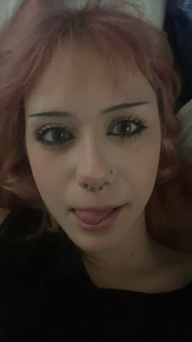 addy gillespie 🩷🤍🧡 tweet media