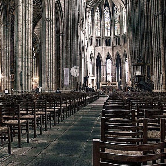 E L   H O T Z O tweet media