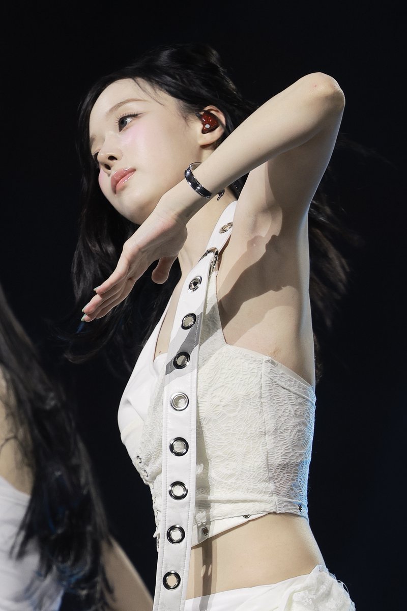 Kpop Data Shop tweet media