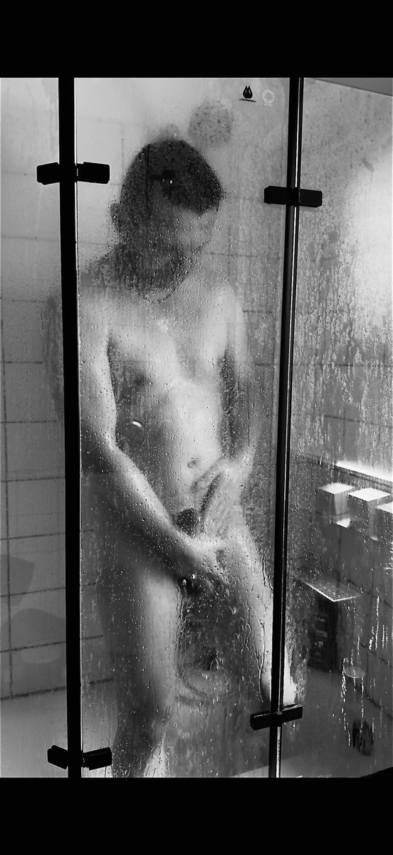 Underwe9655Gay's tweet photo. Do you want to shower with me? 🧼 https://t.co/XOi49COnrk