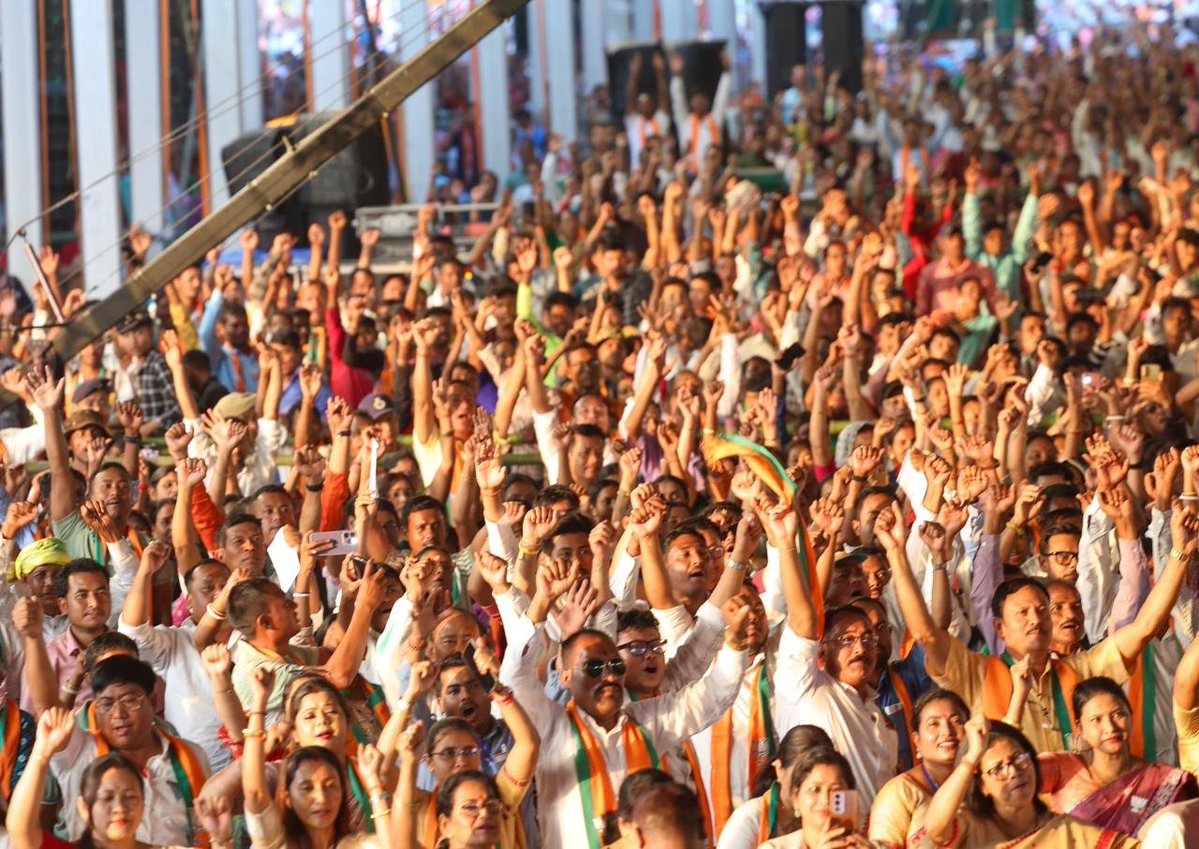 Narendra Modi tweet media