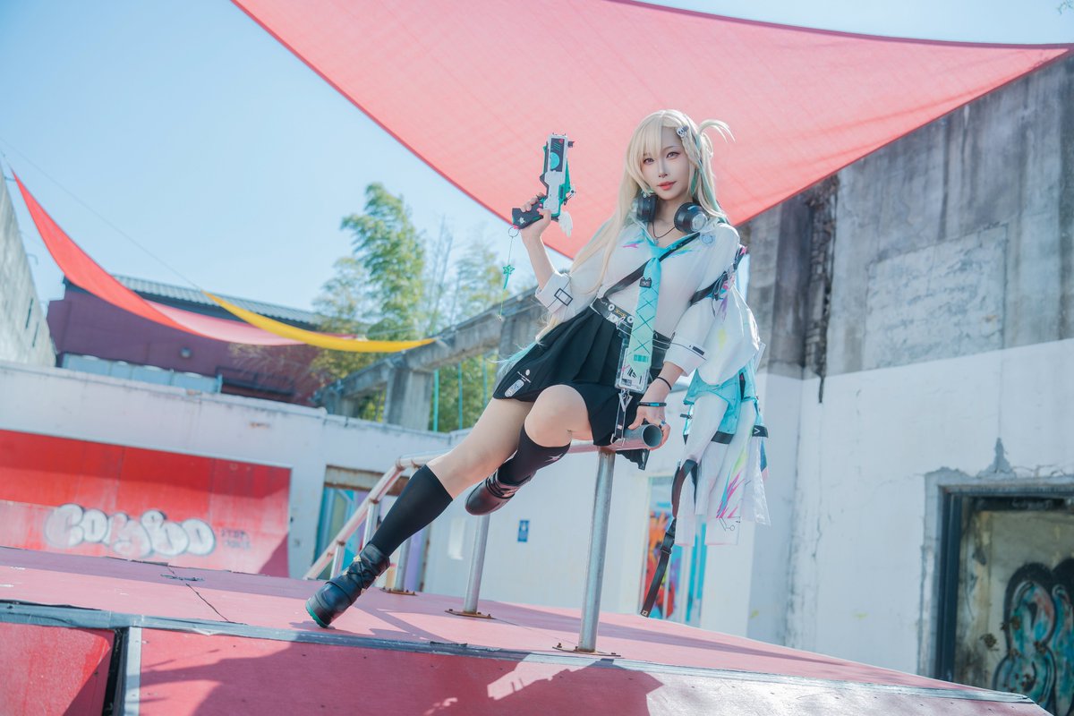 ✨ℍ𝔼𝔼 ✨ tweet media