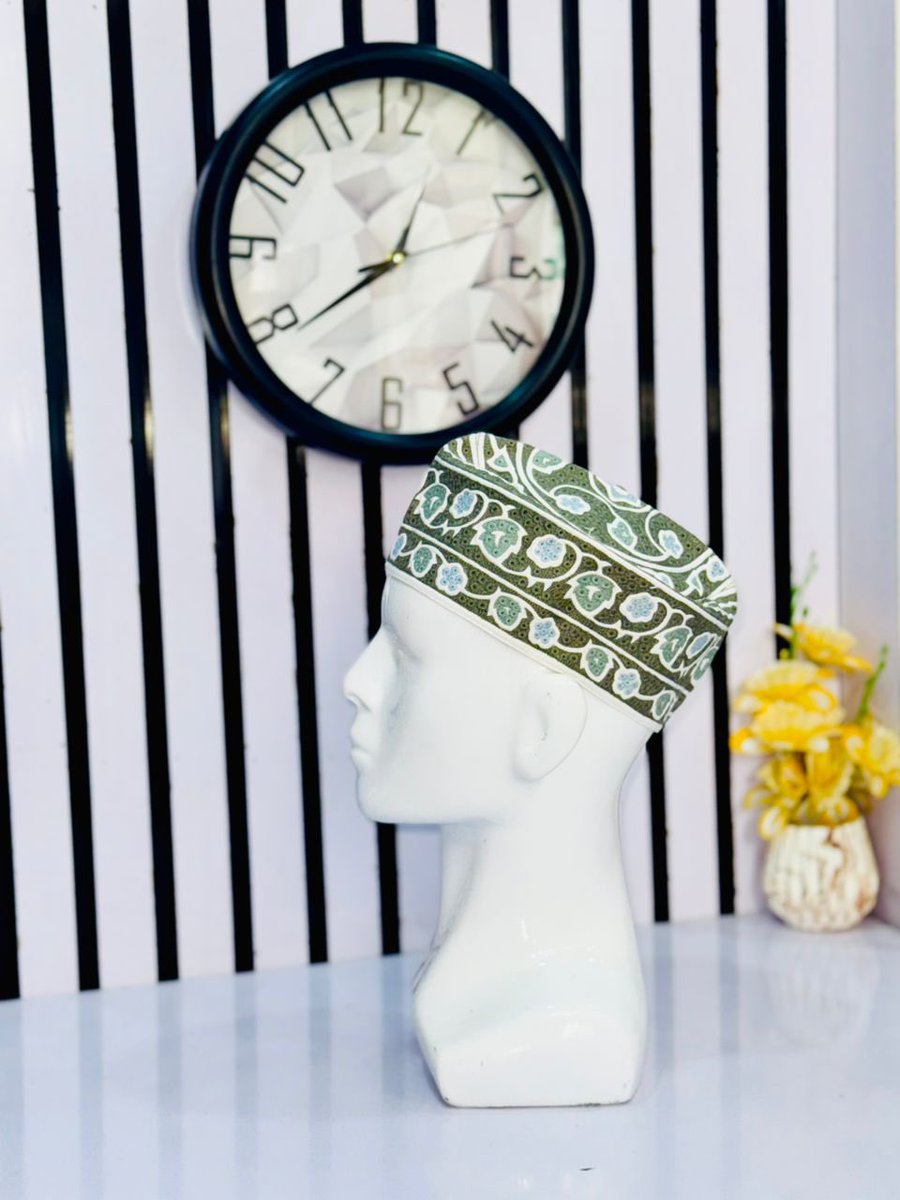 D ø l l á r z z 💰 tweet media