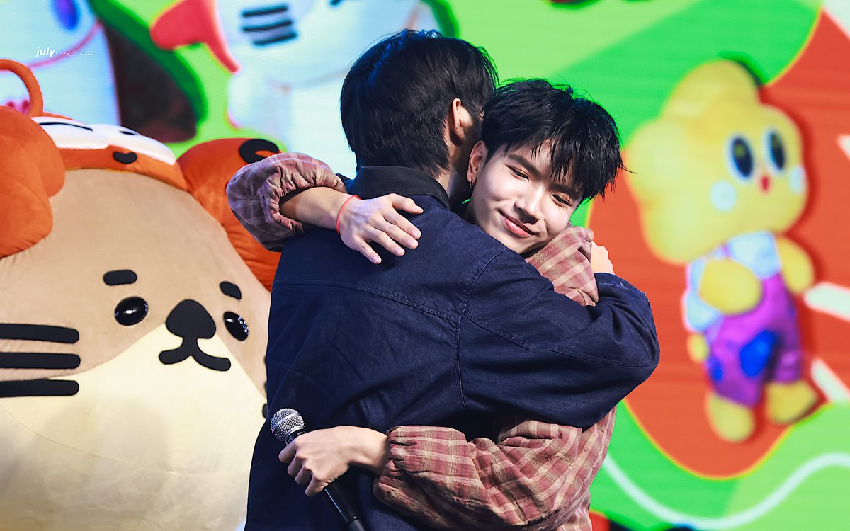 𝐉𝐮𝐥𝐲 ㅡ . tweet media