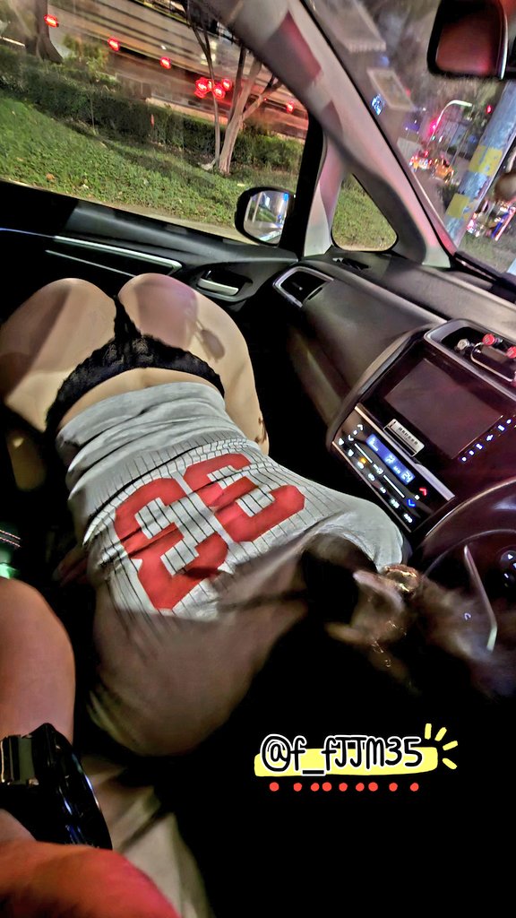 M 👩‍❤️‍👨 C tweet media