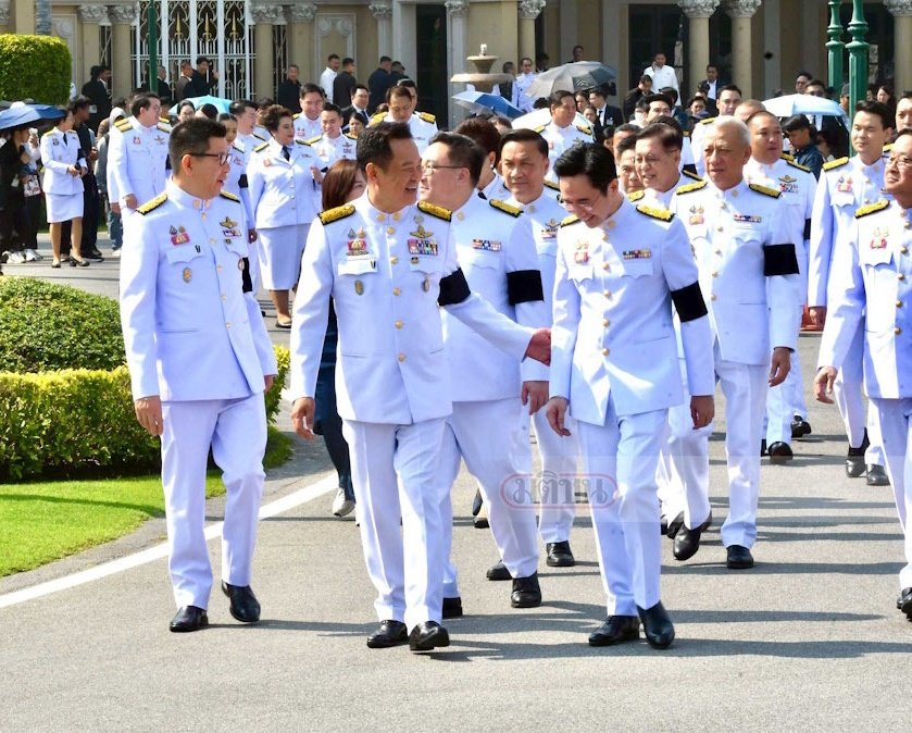 แมวเกเร tweet media