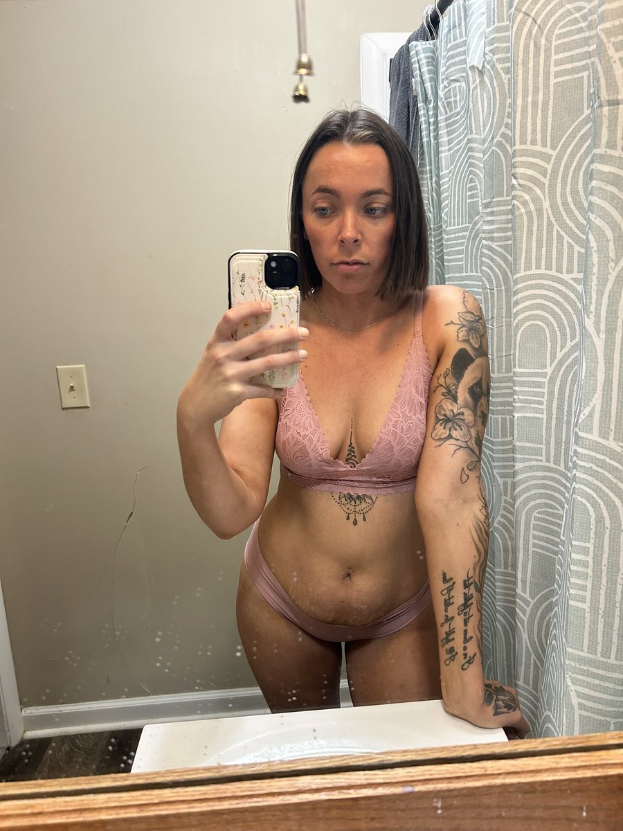 thewifeandi tweet media