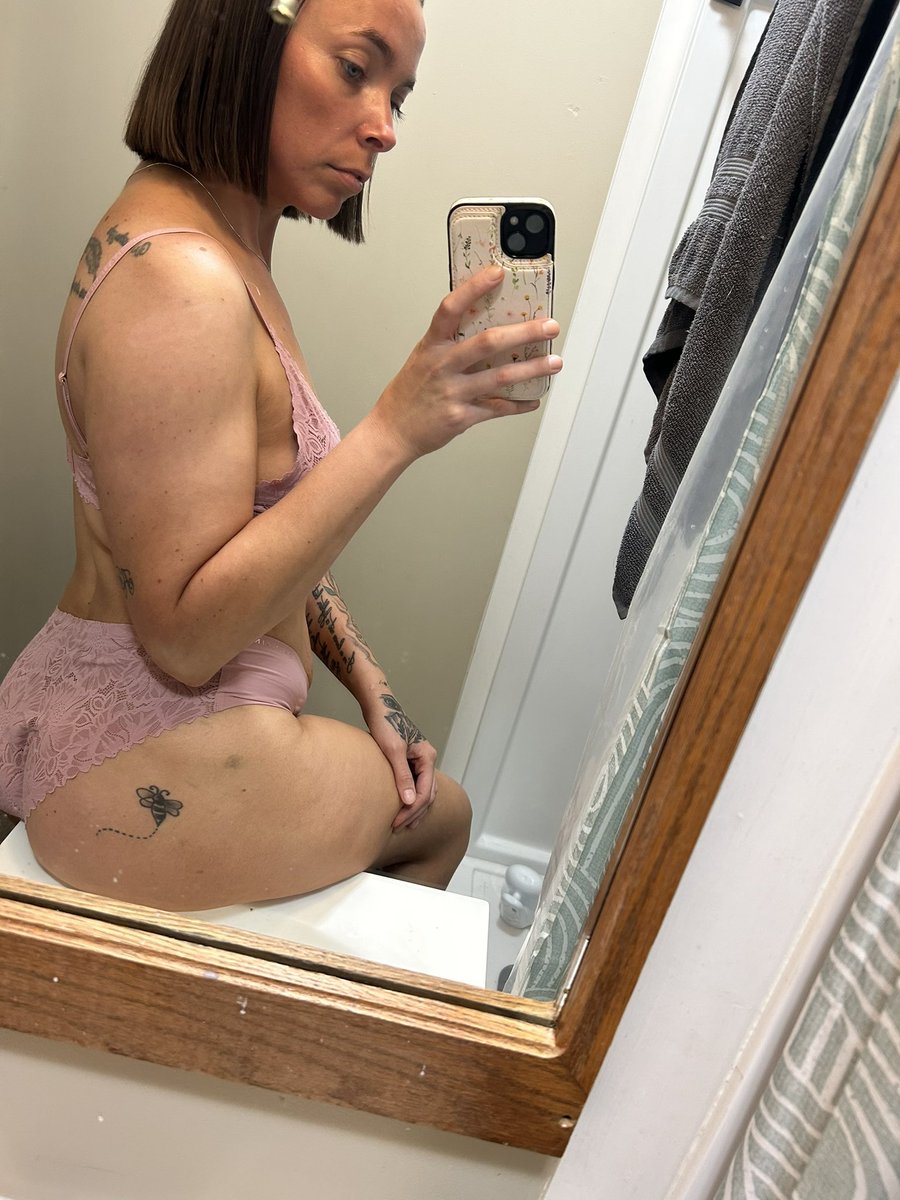 thewifeandi tweet media