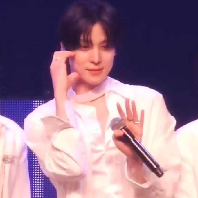 yara 🎀 tweet media