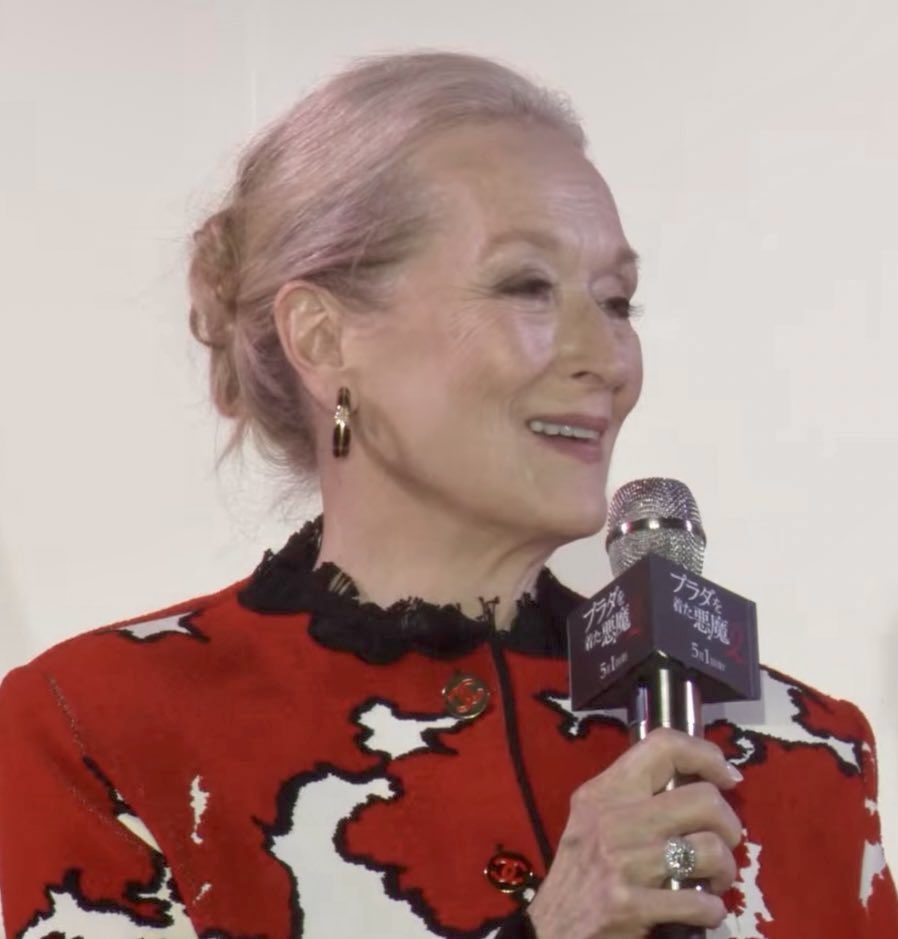 véro // ✽ tweet media