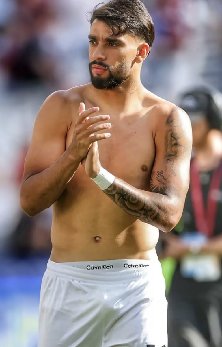 gostosos no futebol tweet media