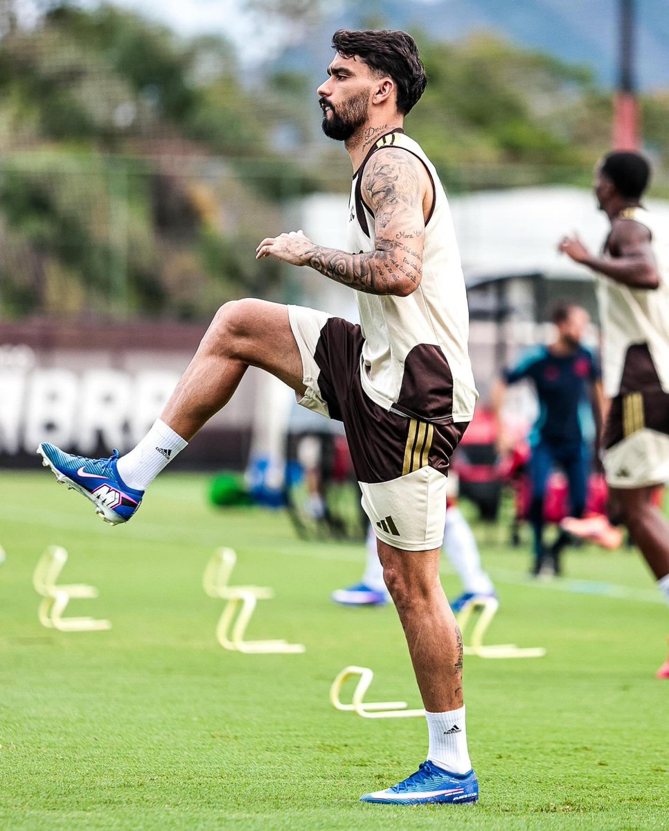 gostosos no futebol tweet media