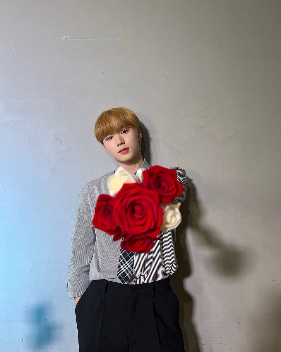 선샤인 ☀️ tweet media