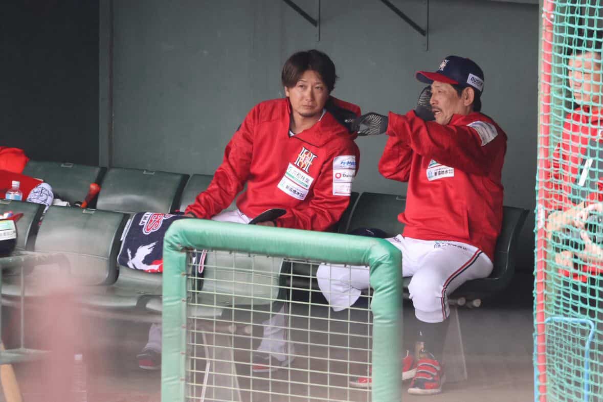K_Mishima17's tweet photo. ４月５日福島レッドホープス開幕戦
見事勝利することができました。
ベンチに入って素晴らしい経験をすることができ、素晴らしいチームに携われているんだと
実感しました。横浜からも試合に来てくれて
ありがとうございました😄
これからも応援よろしくお願い致します。 https://t.co/Kbg8EVLRdz