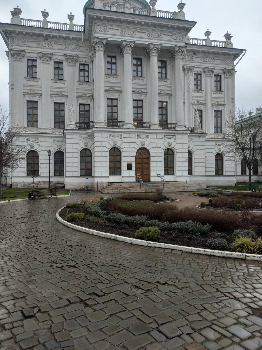 Котодьяк приказа обнимашковых дел😼 tweet media