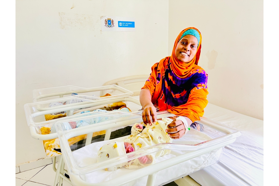 SOSCVSomalia's tweet photo. 🌟💖 Today, we celebrate Isho Madey, a mother of six, who gave birth to triplet baby girls at SOS Mother and Child Hospital in #Mogadishu. 

Until she was 8 months pregnant, Isho worked at a restaurant to support her family. Thanks to our dedicated health teams, both mother and babies received excellent care during delivery. 

Her story underscores the vital need for accessible, quality healthcare for families and children. #Somalia 

@eu_echo, @CaafimaadP