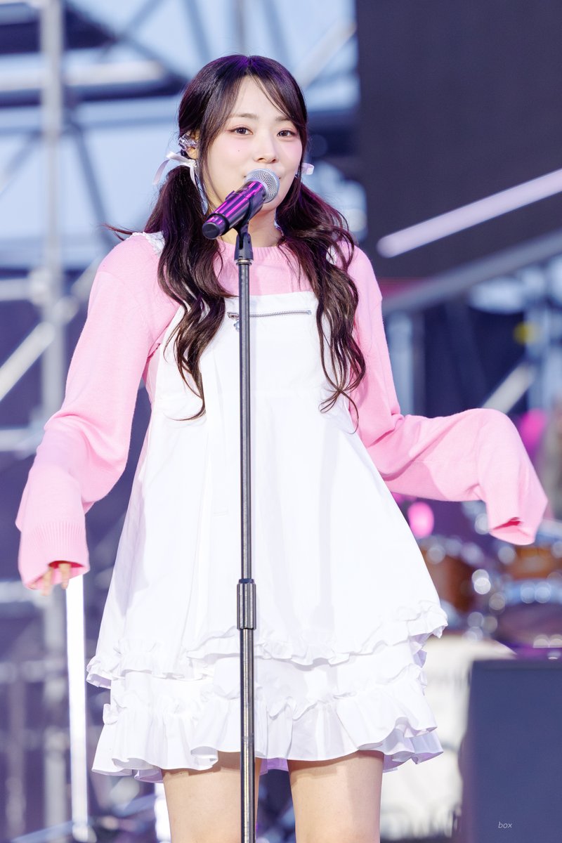 260405 진해 체리블라썸 뮤직 페스티벌

#QWER #이시연