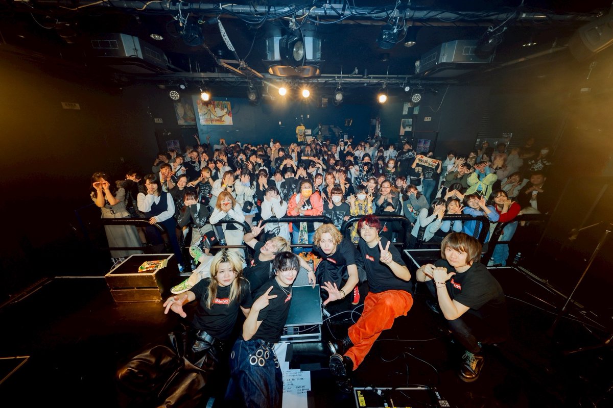 wannyan_station's tweet photo. New Single「渋谷レボリューション」RELEASE TOUR
ツアーファイナルのご来場ありがとうございました🔥

そして各地ご来場いただいた皆様ありがとうございました🐶🐱

本日撮影した写真・動画はぜひ
#わんにゃんライブ
を付けて投稿ください🙌

▶︎▶︎NEXT LIVE
Neu:NOIZ & PALOOZA Presents MUCHU⭐FES 卯月編
📍4/17(金)＠柏PALOOZA
https://t.co/0qp8TZGhte

#わんにゃん_渋レボ
#わんちゃんわんわんねこにゃんにゃん #わんにゃん