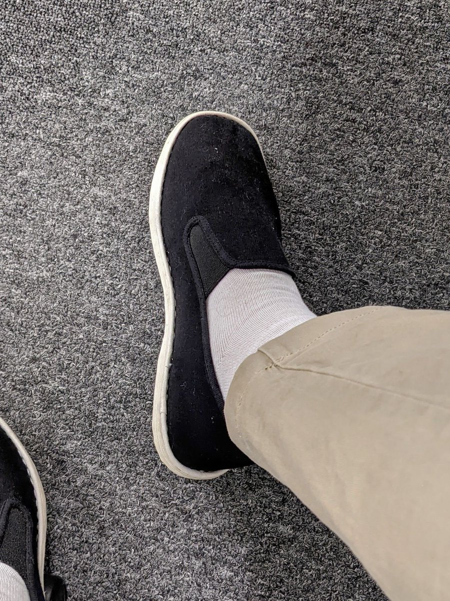 eciejfvciiwndieyrhvuerybveiudcwocjwmdo tweet media