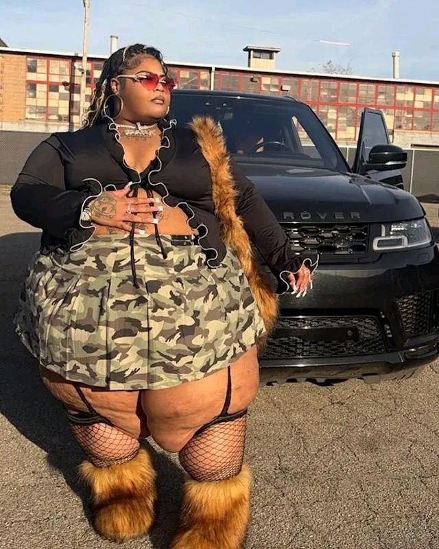 moan_init_'s tweet photo. American rapper Dank Demoss proving that fAt  is beautiful 😍 https://t.co/0lpwtf0NL0