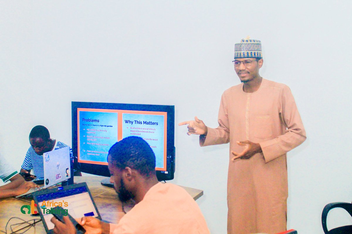 ATdevskd's tweet image. 👏 Innovative Solutions Presentation from the Real Estate Hackathon Kaduna Nigeria
@Africastalking @itcentralng #WeLoveNerds #BuildWithAT #ATdevsNG