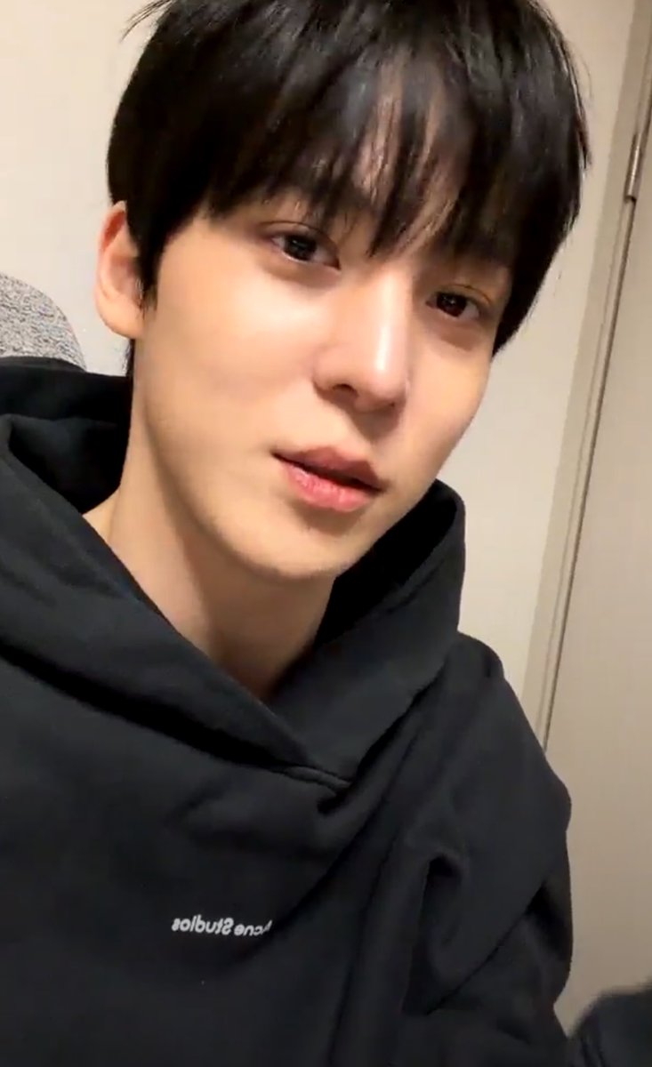 he’s so hot i have to die