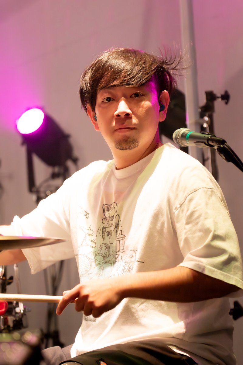 GET BILL MONKEYS tweet media