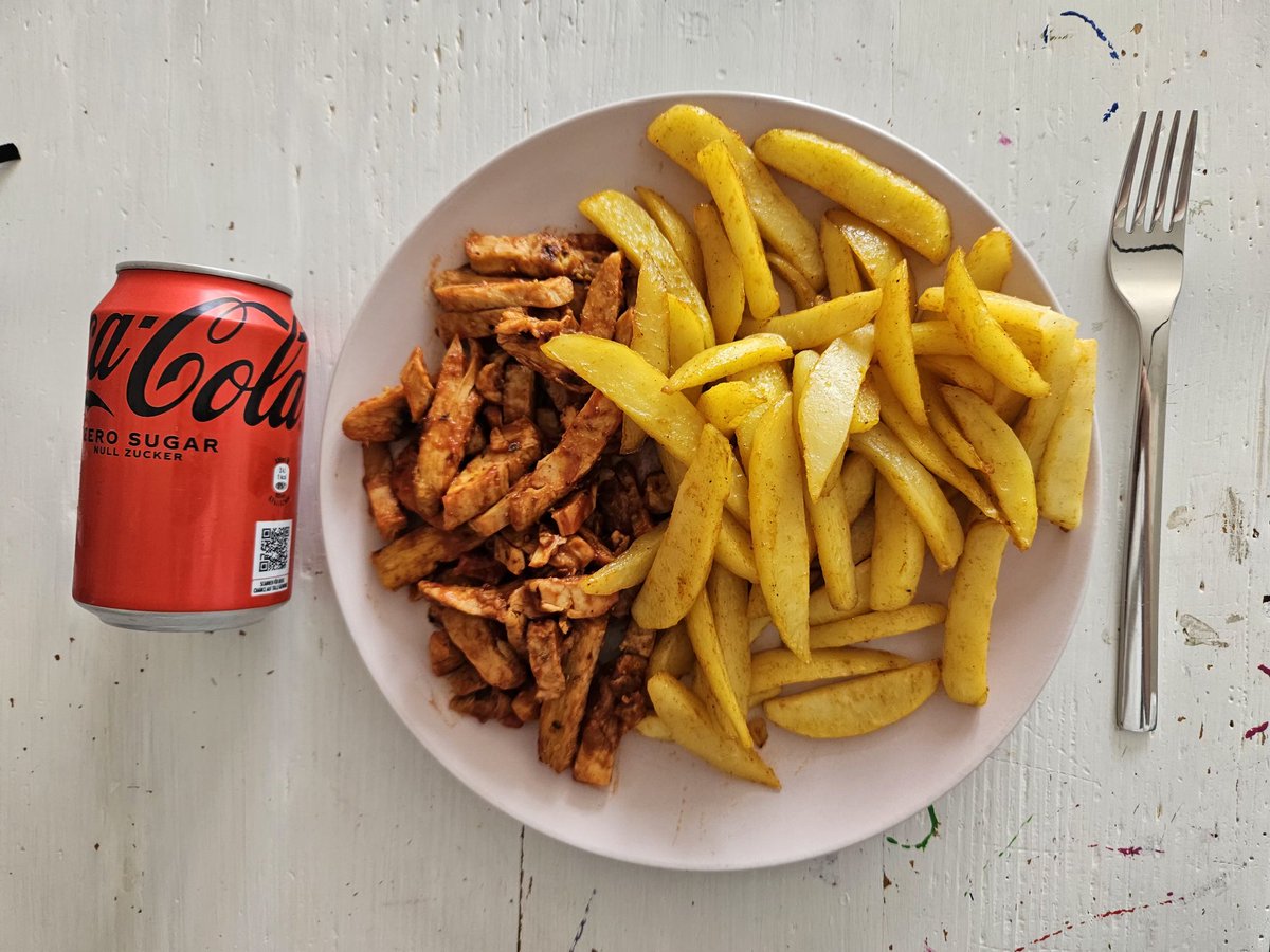 ✩࿐࿔ gretchen tweet media