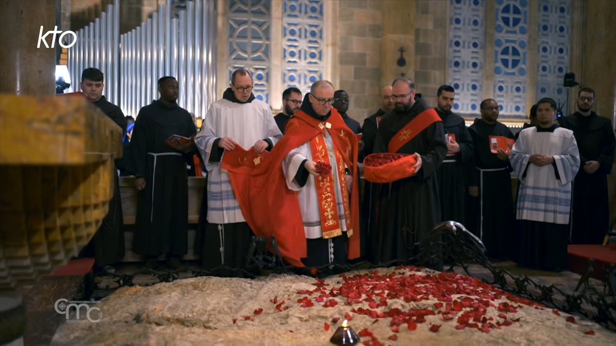KTOTV's tweet image. La situation actuelle en #TerreSainte et à #Jérusalem n’a pas affaibli la foi ni l’attachement aux lieux où se sont déroulés les derniers événements de la vie du #Christ.

👉Retour sur les célébrations de la #SemaineSainte avec @terrasantacmc: youtu.be/cdPVrAV3NeA

@custodiaTS