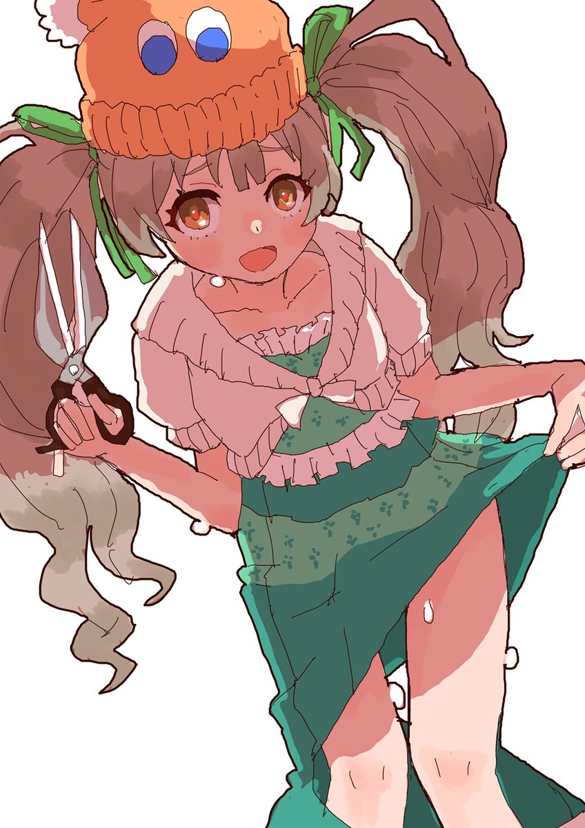 white-space tweet media