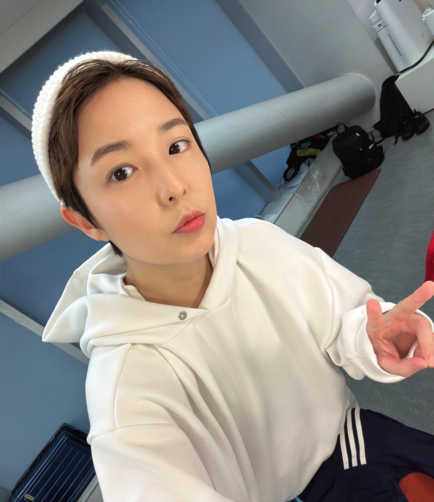 青井 想 tweet media