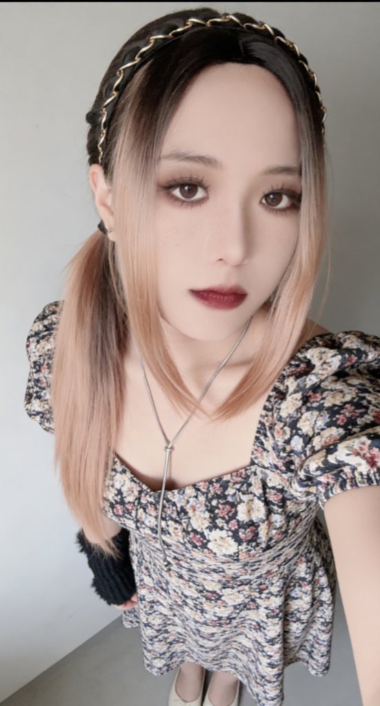 LYJJMMM's tweet photo. 臭美一下感觉自己有点天赋谁能看出来是男孩子 #女装娘 #男娘雌堕 #女装 #男娘改造 https://t.co/GSXgpchi3g