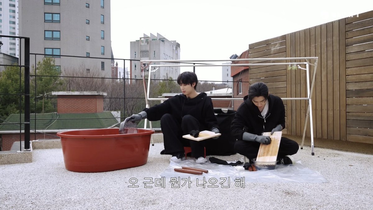 ❄️얼음별 tweet media