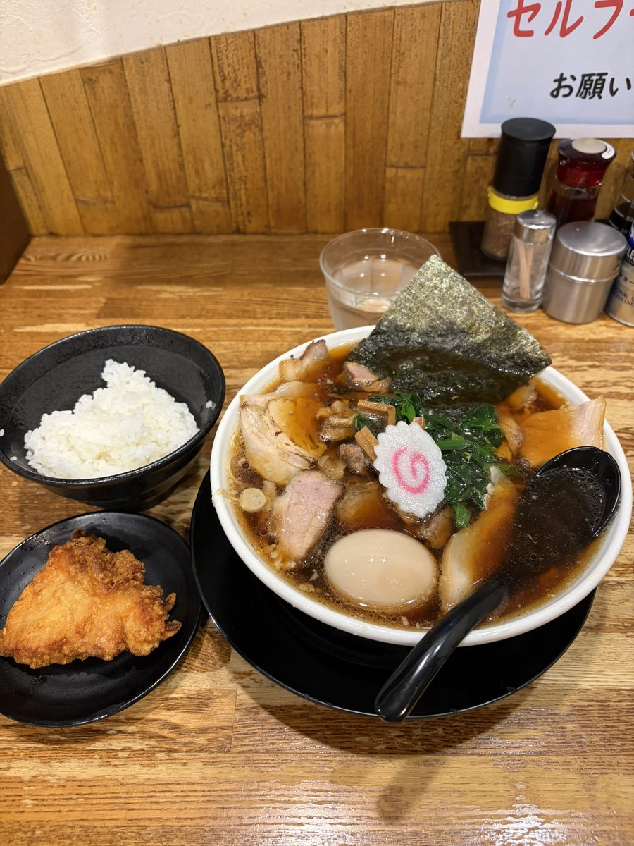 heyhey777gamble's tweet photo. みずさわ
特製生姜醤油らーめん
新潟生姜醤油ラーメンのお店
唐揚げも絶品
美味しかったですご馳走様でした https://t.co/zWC4R0Eqtb