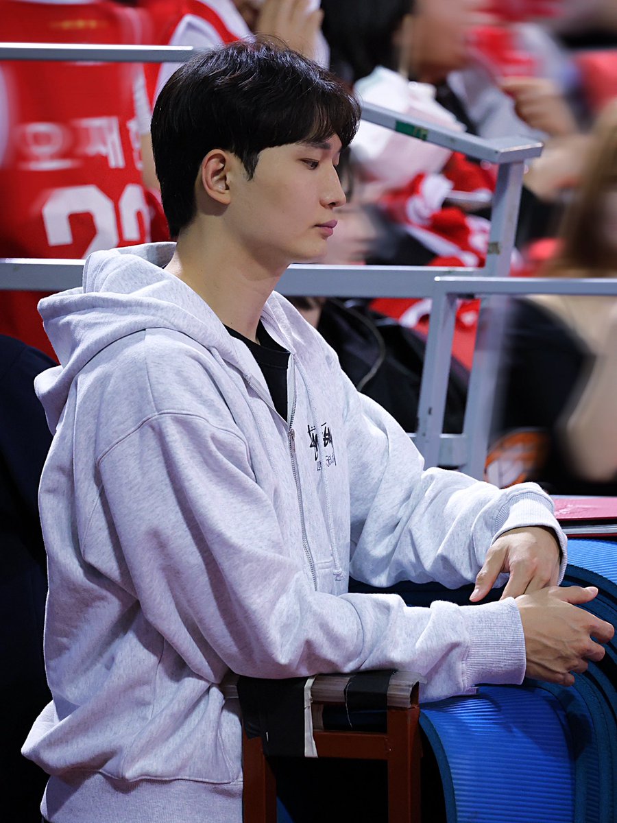 뚜 🎱🏀 tweet media