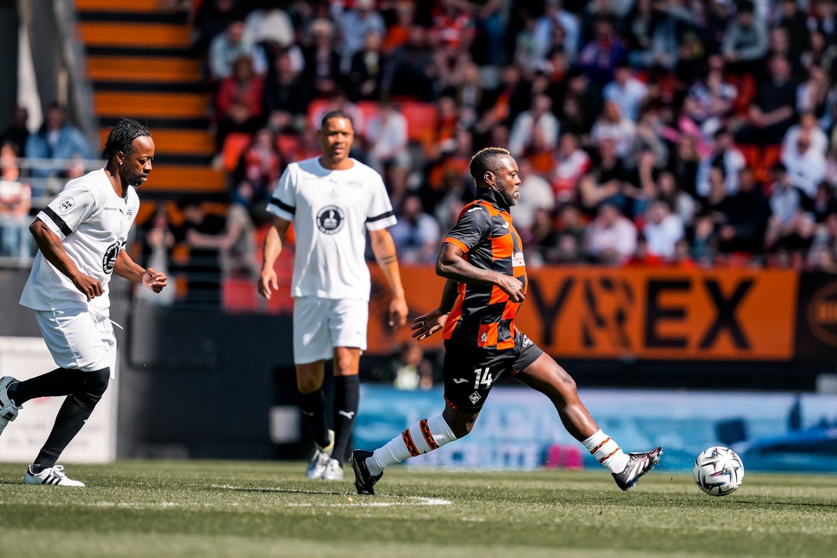 FC LORIENT 🐟 tweet media