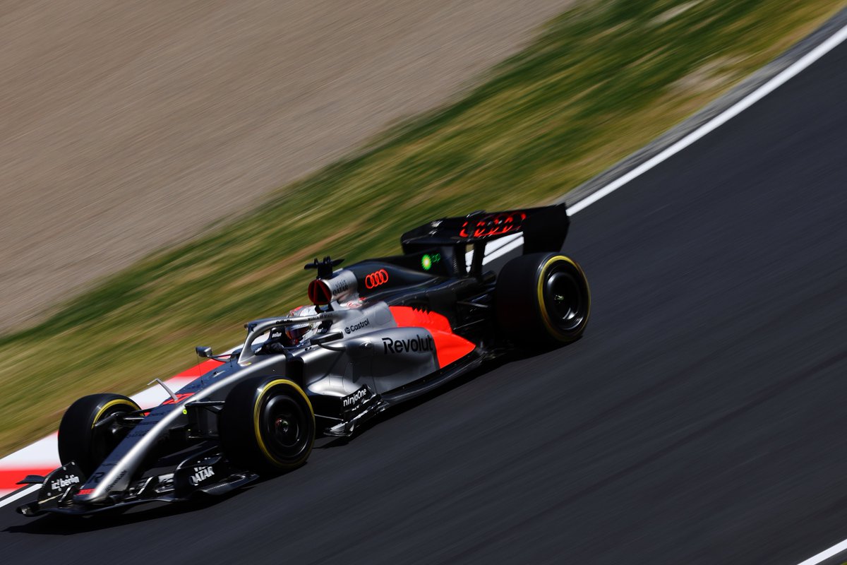 msg_photo's tweet image. FORMULA 1
ARAMCO JAPANESE GRAND PRIX
2026

Audi Revolut F1 Team
#27 Nico Hulkenberg

TGR Haas F1 Team
#87 Oliver Bearman

#f1jp #JapaneseGP