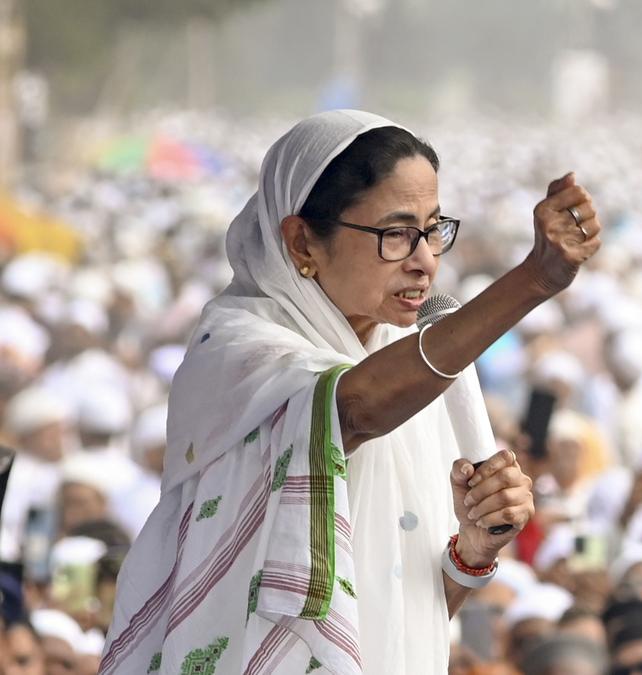 Empire_hindu9's tweet photo. Similarity...

Huseyn
 Suhrawardy.            Mamta Banerjee https://t.co/i3Mw6KOD4f