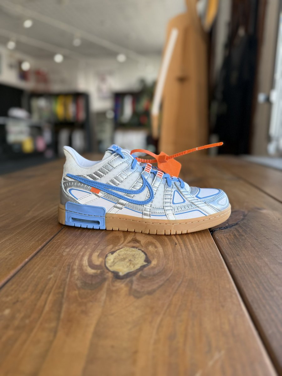 VarsityGoods's tweet photo. So many great deals are loaded on our website daily!

Make sure to shop our website to see what we have available in your size 👌 

https://t.co/IkXpiAGFTu 💥 https://t.co/Ofyzz0Z2Bv