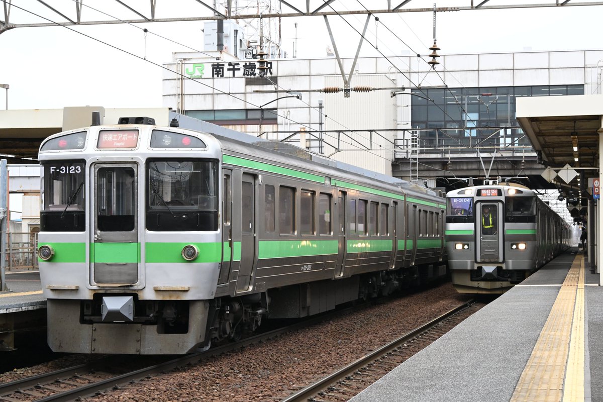 札ムロ tweet media