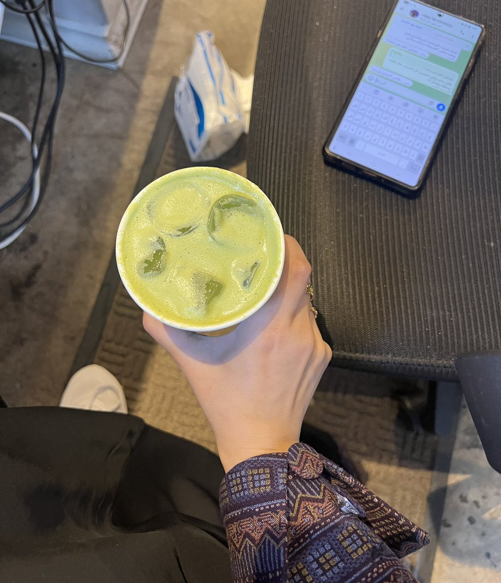 نُـور tweet media