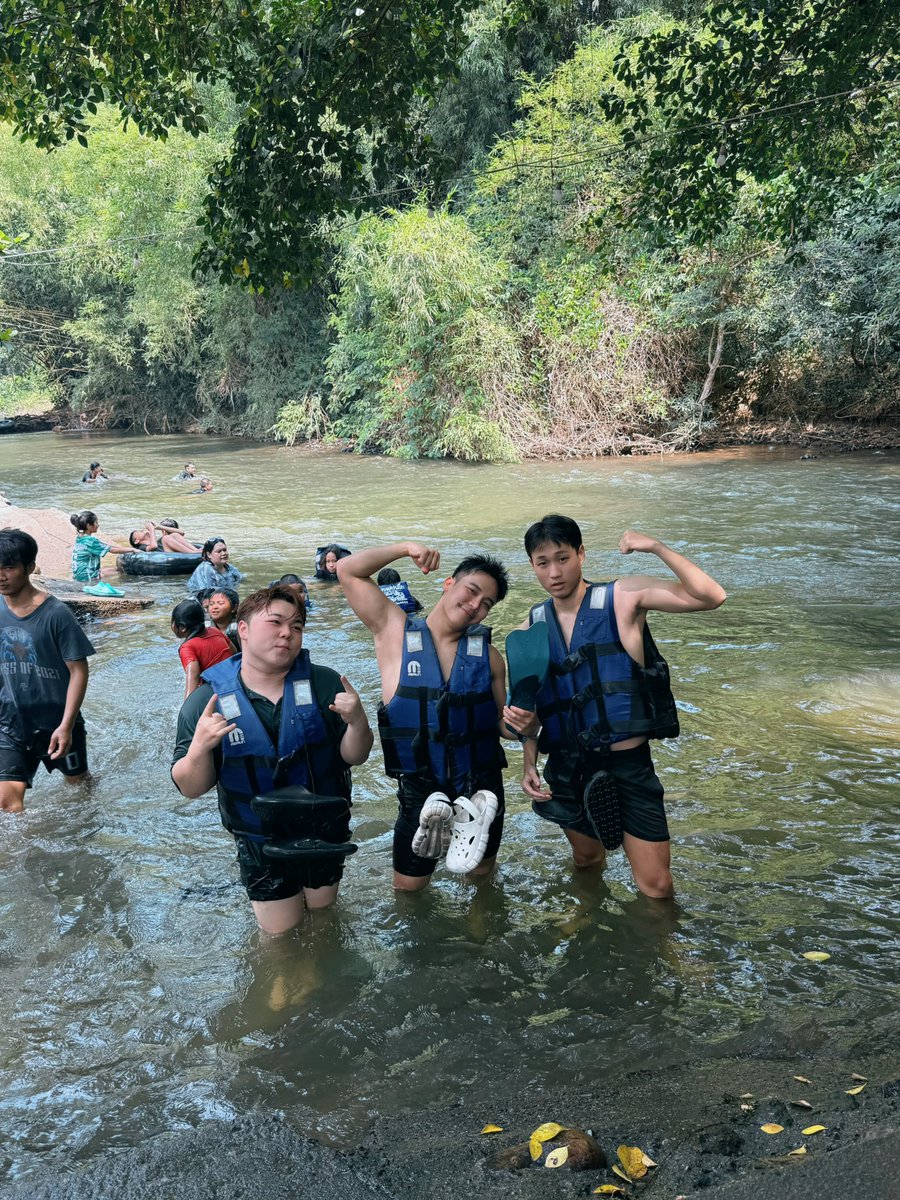 Bento take guys out Ss3 tweet media